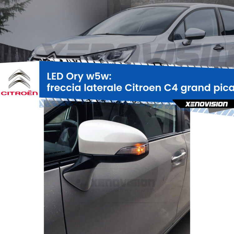 <strong>LED freccia laterale w5w per Citroen C4 grand picasso I</strong> Mk1 2006 - 2013. Una lampadina <strong>w5w</strong> canbus luce arancio modello Ory Xenovision.