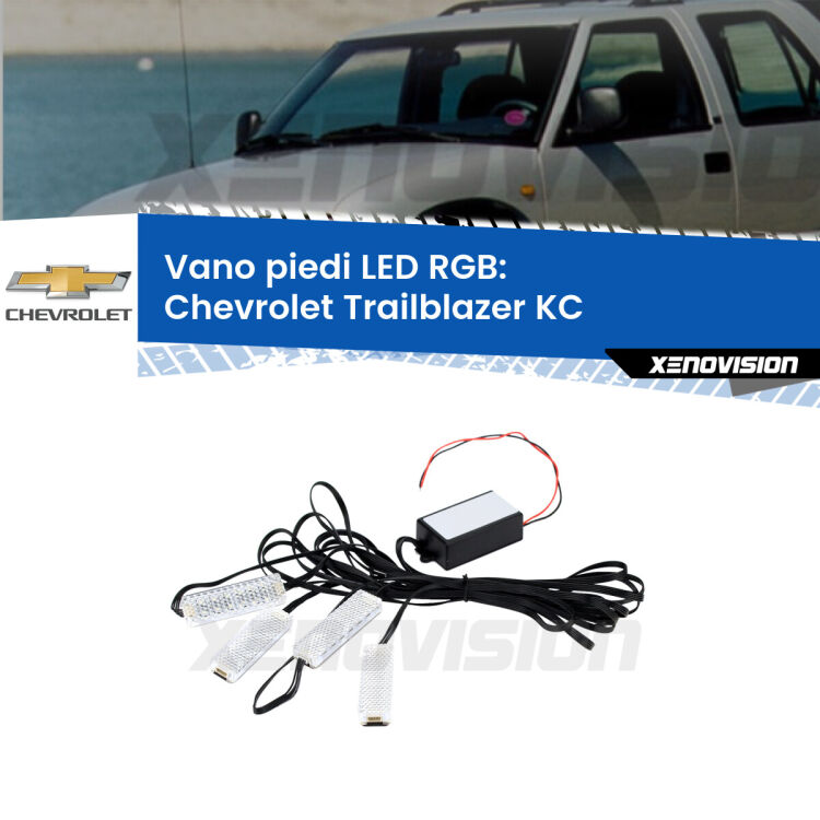 <strong>Kit placche LED cambiacolore vano piedi Chevrolet Trailblazer</strong> KC 2001 - 2008. 4 placche <strong>Bluetooth</strong> con app Android /iOS.