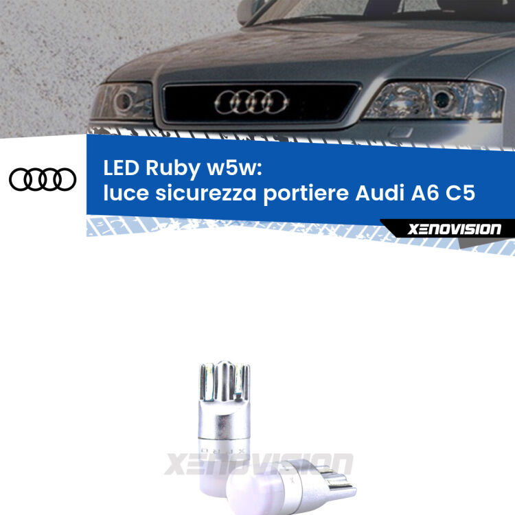 0 Luce Sicurezza Portiere LED Audi A6 C5 1997 - 2004: w5w Ruby <strong>Luce Sicurezza Portiere LED per Audi A6</strong> C5 1997 - 2004: coppia led T10 a illuminazione Rossa a 360 gradi. Si inseriscono ovunque. Canbus, Top Quality.