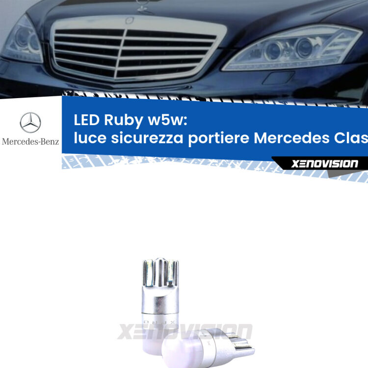0 Luce Sicurezza Portiere LED Mercedes Classe-S W221 2005 - 2013: w5w Ruby <strong>Luce Sicurezza Portiere LED per Mercedes Classe-S</strong> W221 2005 - 2013: coppia led T10 a illuminazione Rossa a 360 gradi. Si inseriscono ovunque. Canbus, Top Quality.