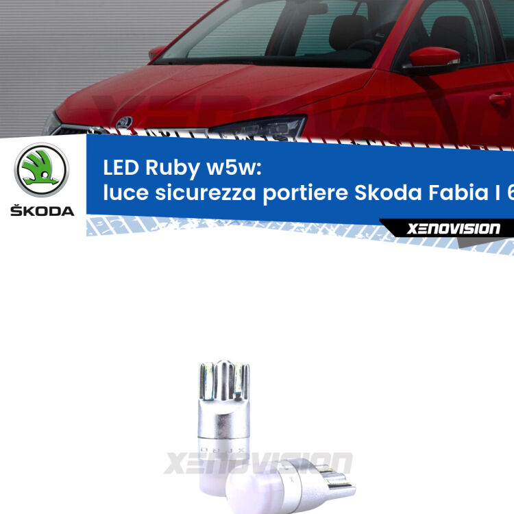 <strong>Luce Sicurezza Portiere LED per Skoda Fabia I</strong> 6Y 1999 - 2006: coppia led T10 a illuminazione Rossa a 360 gradi. Si inseriscono ovunque. Canbus, Top Quality.