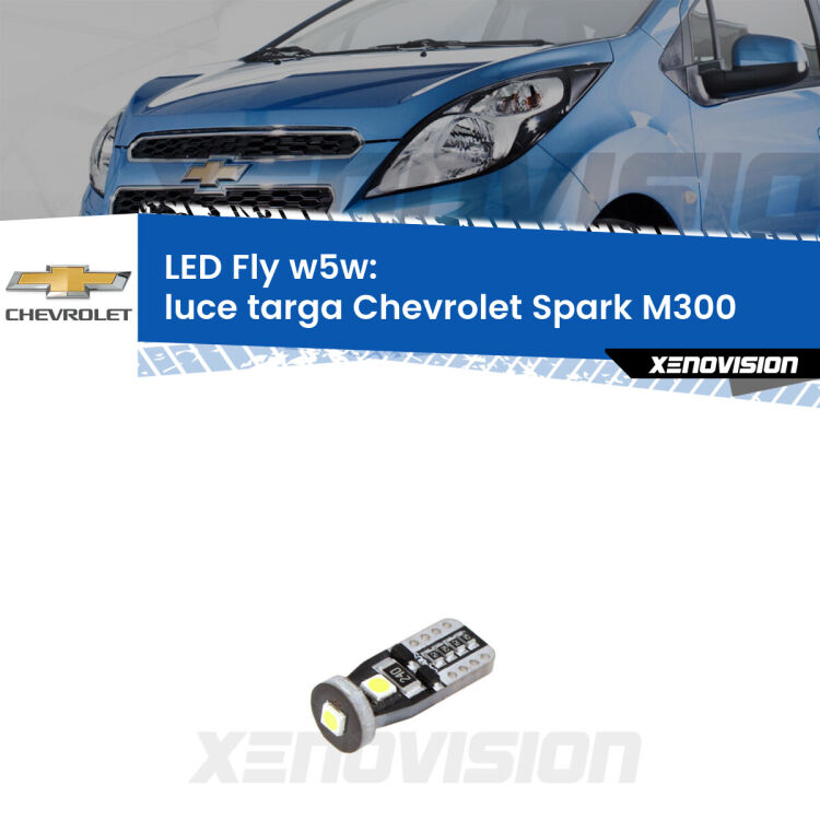 <strong>luce targa LED per Chevrolet Spark</strong> M300 2009 - 2016. Coppia lampadine <strong>w5w</strong> Canbus compatte modello Fly Xenovision.