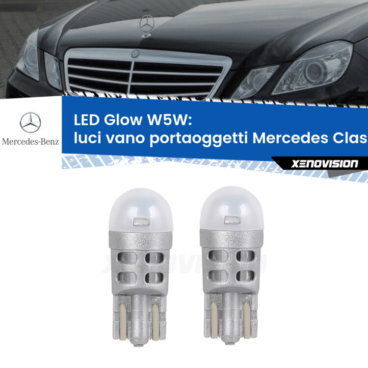 Luci Vano Portaoggetti LED Mercedes Classe-E W212 2009 - 2016: W5W Glow a Luce Calda <strong>Luci Vano Portaoggetti LED luce calda per Mercedes Classe-E</strong> W212 2009 - 2016. Coppia lampade <strong>W5W</strong> modello Glow di Xenovision.