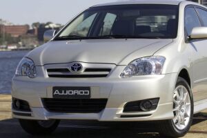 Corolla E120 (2002 - 2007)