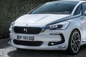 DS 5  (2015 - 2018)