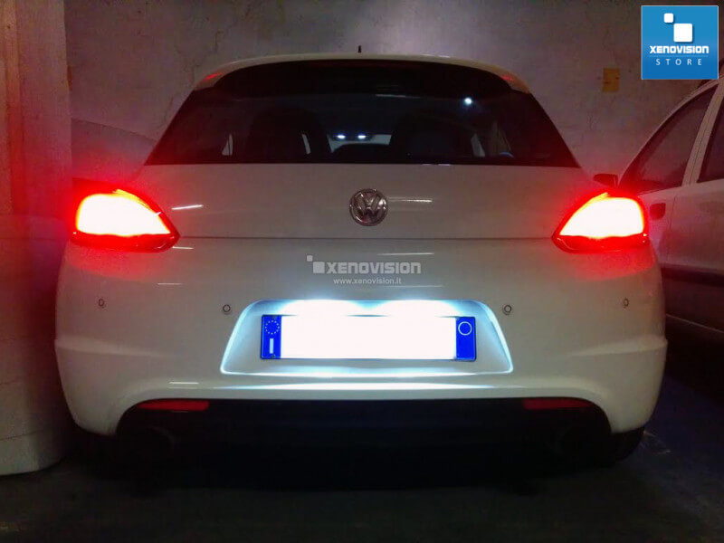 Plafoniera Targa Led Golf 7 : Kit plafoniere led targa volkswagen golf etc xenovision