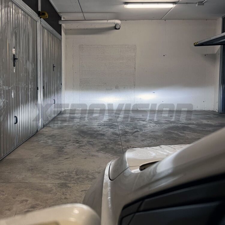 FINE SERIE: NO GARANZIA<strong>Kit anabbaglianti LED specifico per VW Polo</strong> 6R, 6C lenticolare. Lampade <strong>H7</strong> Canbus da 15.000Lumen di luminosità modello Ninja Xenovision.