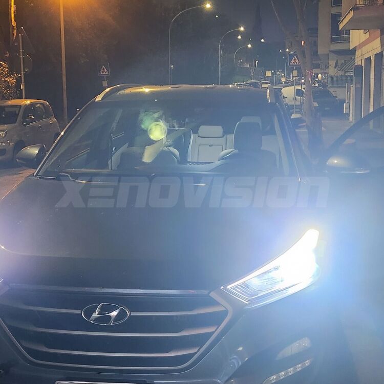 <strong>Kit anabbaglianti LED specifico per Hyundai Tucson</strong> TL 2015 - 2021. Lampade <strong>H7</strong> Canbus da 29.000Lumen di luminosità modello Eagle Xenovision.