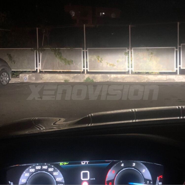 <strong>Kit anabbaglianti LED specifico per Peugeot 3008</strong> Mk2 2016 in poi. Lampade <strong>H7</strong> Canbus da 29.000Lumen di luminosità modello Eagle Xenovision.