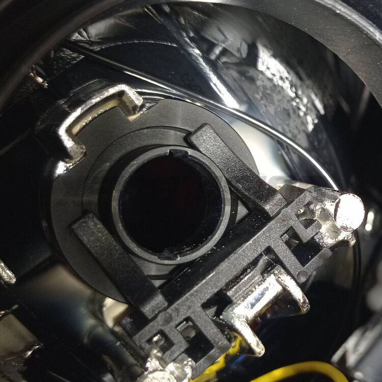 1 Coppia Adattatori Portalampada LED Fiat 500 Opel Ford <p>Coppia adattatori portalampada LED ideale su varie versioni di Fiat 500 Opel Ford etc.</p>