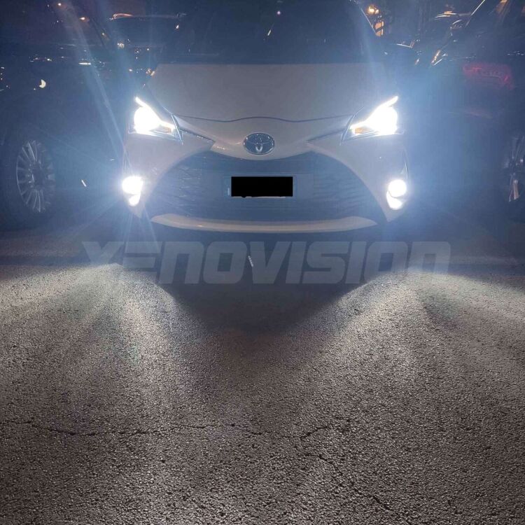 <strong>Kit fendinebbia LED</strong> per <strong>Toyota Yaris</strong> Mk3 2010 - 2019. Compatte, impermeabili, senza ventola: praticamente indistruttibili. Top Quality.