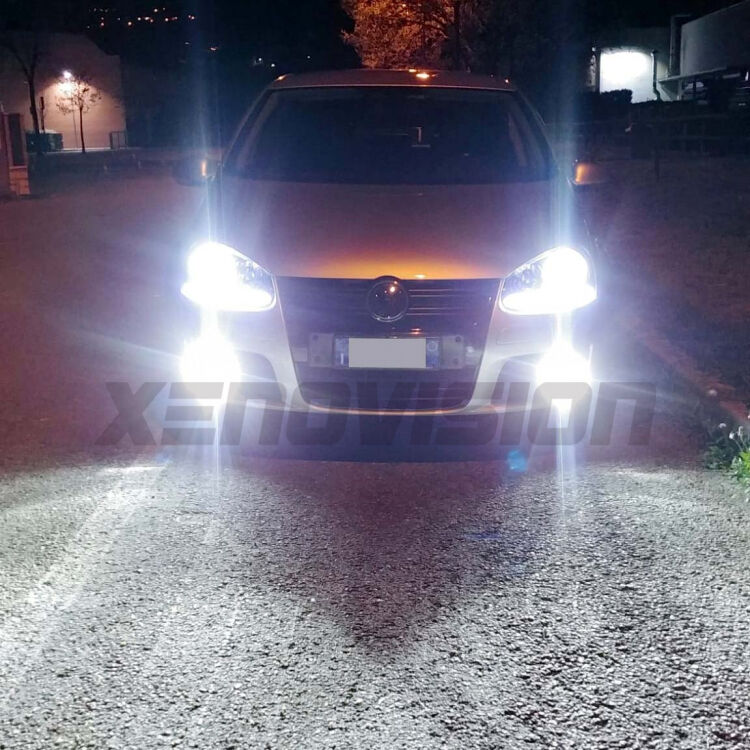 8 Fendinebbia LED Renault Laguna III X91 2007 - 2015: Twist 11,000Lm <strong>Kit fendinebbia LED</strong> per <strong>Renault Laguna III</strong> X91 2007 - 2015. Compatte, impermeabili, senza ventola: praticamente indistruttibili. Top Quality.