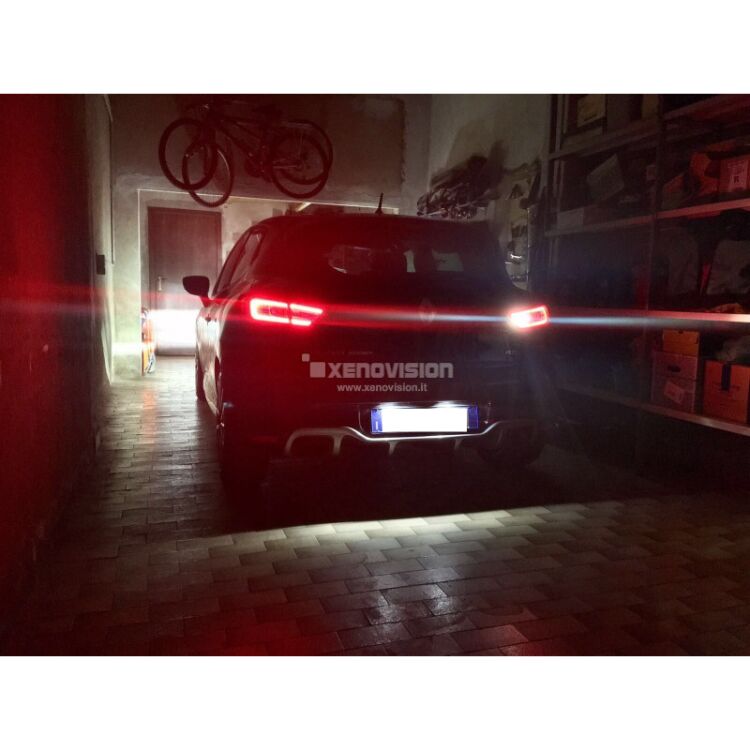 2 Retromarcia LED H21W Torpedo per Citroën C5 II 2008 - 2014 <strong>Retromarcia LED 6000k per Citroën C5</strong> II 2008 - 2014. Lampada <strong>H21W</strong> canbus modello Torpedo.