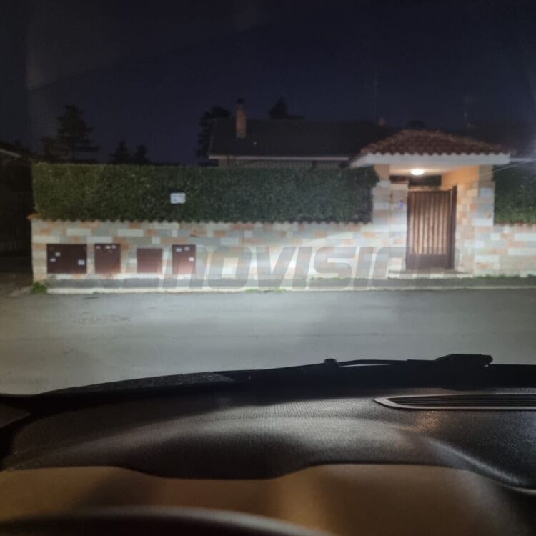5 Anabbaglianti LED H4 29,000Lm per Skoda Roomster 5J fari a parabola <strong>Kit Anabbaglianti LED per Skoda Roomster</strong> 5J fari a parabola</strong>: 29.000Lumen, canbus, fatti per durare. Qualità Massima Garantita.