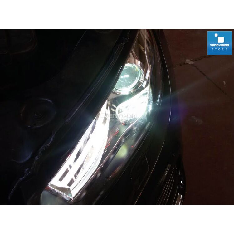 <p>Miscela di gas purissima 5000k senza aggiunte di gas inerti (coloranti) - Lampada H7 <strong>PROFESSIONALE</strong> di Altissima Qualità, realizzata e garantita da xenovision.</p>