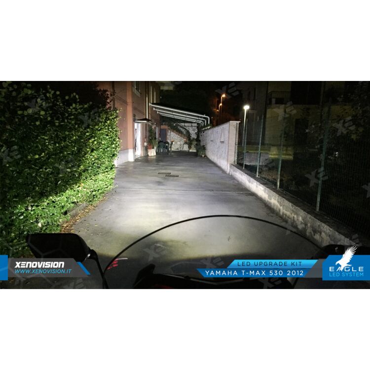 8 Anabbaglianti LED H7 29,000Lm per VW New Beetle 2005 - 2010 <strong>Kit anabbaglianti LED specifico per VW New Beetle</strong> 2005 - 2010. Lampade <strong>H7</strong> Canbus da 29.000Lumen di luminosità modello Eagle Xenovision.