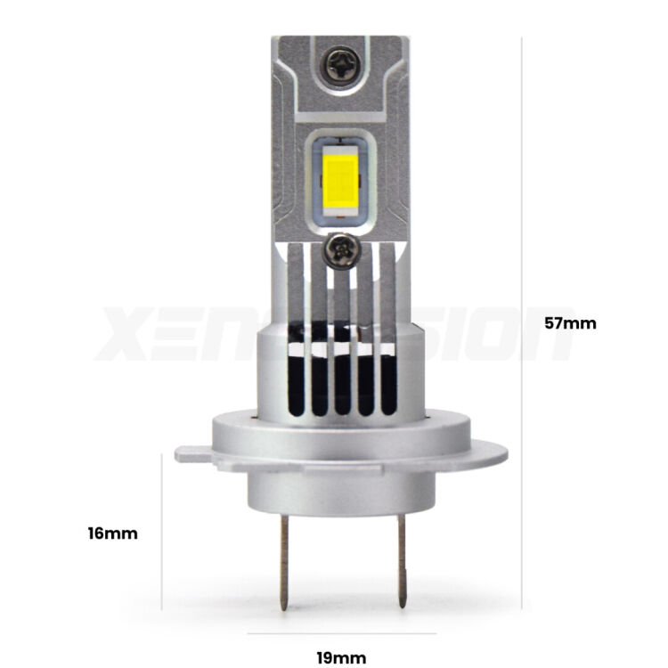 4 Anabbaglianti LED VW New Beetle 2005 - 2010: H7 Nava <strong>Anabbaglianti LED no-spie per VW New Beetle</strong> 2005 - 2010. Coppia lampade <strong>H7</strong> modello Nava canbus, raffreddate a ventola.