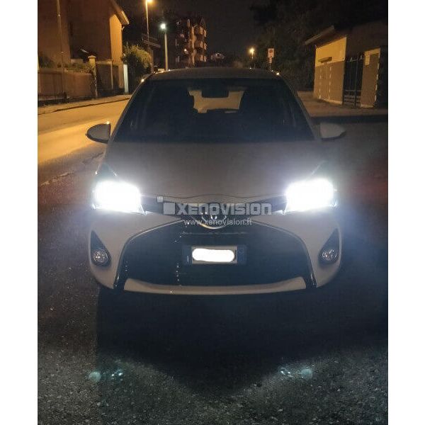  Toyota Yaris Hybrid 2016 