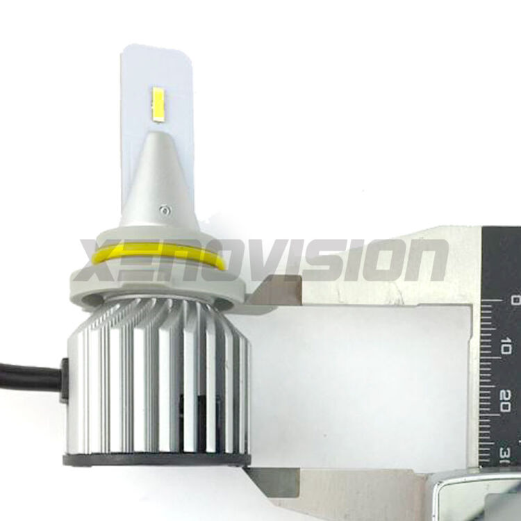 FINE SERIE: NO GARANZIA<p><strong>Per fari Lenticolari e Parabola.</strong> Kit LED HIR2 con chip CREE. Triplica la luminosità su strada. Ottimo taglio di luce. Dissipatore a cilindo, ultracompatto. Canbus 90% auto.</p>