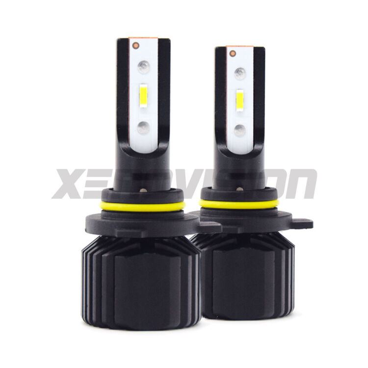 HIR2: Kit LED Twist 11.000Lm - FINE SERIE: NO GARANZIA FINE SERIE: NO GARANZIA <strong>Kit LED </strong><strong>HIR2</strong><strong> senza ventola. </strong>Compatti, impermeabili, senza ventola: praticamente indistruttibili. Top Quality. Ideali per Fendinebbia, abbaglianti e spazi ristretti. Canbus sul 85% delle auto.