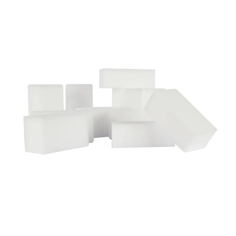 1 Innovacar White Sponge Cleaner - Spugne Melaminiche Rimozione Sporco - 10 pezzi Set di spugne in melamina con capacità abrasive per rimuovere lo sporco difficile senza detergenti aggressivi. Idealie per interni auto, anche solo con acqua. Confezione da 10 pezzi.