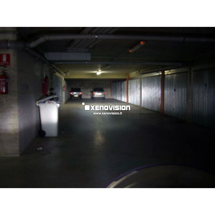 <p>Kit Bixenon moto H4 6000k 35W Ultra Slim Xenovision ad architettura   digitale 64-Bit. Lampade bixenon H4 Bianco Lunare Ket KOREA, Qualita   Garantita 2 anni&nbsp; </p>