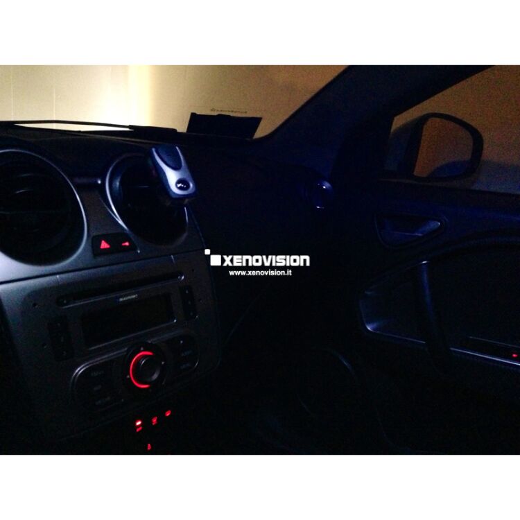 8 Kit Led Alfa Mito - Tutti Punti Luce - TOTAL - Bianco Lunare 6000k <p>Kit Led Alfa Mito Total, conversione tutti i punti luce a Led per Alfa Mito. Zero spie, Altissima Qualità. Luce Bianco Lunare 6000k su ogni punto luce interno e retromarcia.</p>