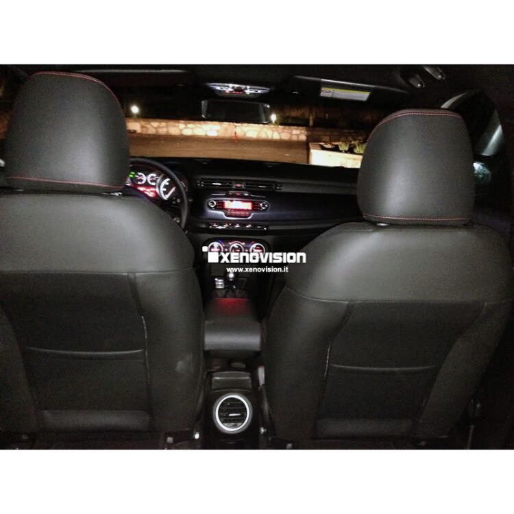 <p>Kit Alfa Romeo Giulietta dal 2008 in poi Full, conversione totale a Led per Alfa Romeo Giulietta dal 2008 in poi. Zero spie, Altissima Qualit&agrave;. Luce Bianco Lunare 6000k su ogni principale punto luce interno ed i principali esterni.</p>