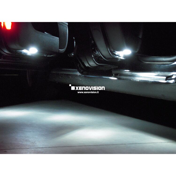 4 Kit Led Audi A3 2010 restyling in poi - FULL - Bianco Lunare 6000k <p>Kit Led Audi A3 2011 FULL, conversione a Led per A3. Zero spie, Altissima Qualità. Luce Bianco Lunare 6000k su ogni punto luce interno ed esterno.</p>