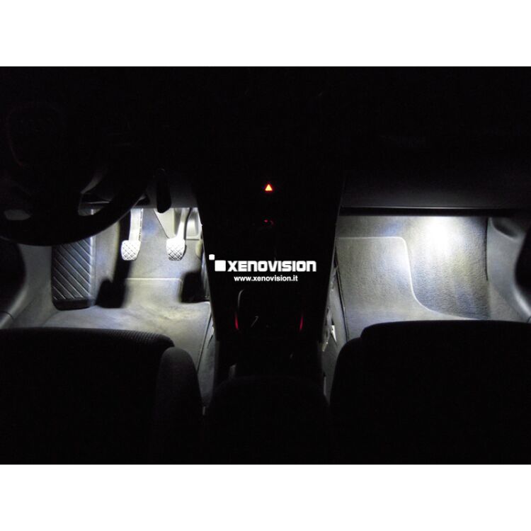 6 Kit Led Audi A3 2010 restyling in poi - FULL - Bianco Lunare 6000k <p>Kit Led Audi A3 2011 FULL, conversione a Led per A3. Zero spie, Altissima Qualità. Luce Bianco Lunare 6000k su ogni punto luce interno ed esterno.</p>