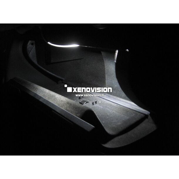 <p>Kit Led Audi A3 Full, conversione a Led per A3. Zero spie, Altissima Qualit&agrave;. Luce Bianco Lunare 6000k su ogni punto luce interno ed esterno.</p>