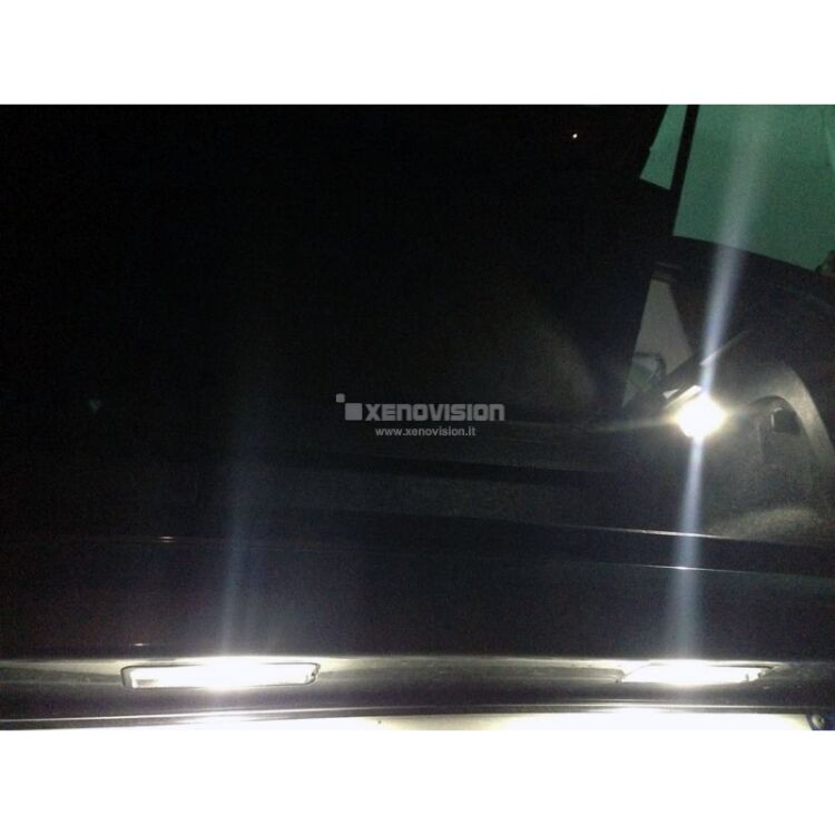 <p>Kit Led Polo 6R Full, conversione totale per Polo 6R.Creato con la VWGolfCommunity, pacchetto completo di altissima qualit&agrave; e risultato garantito.</p>