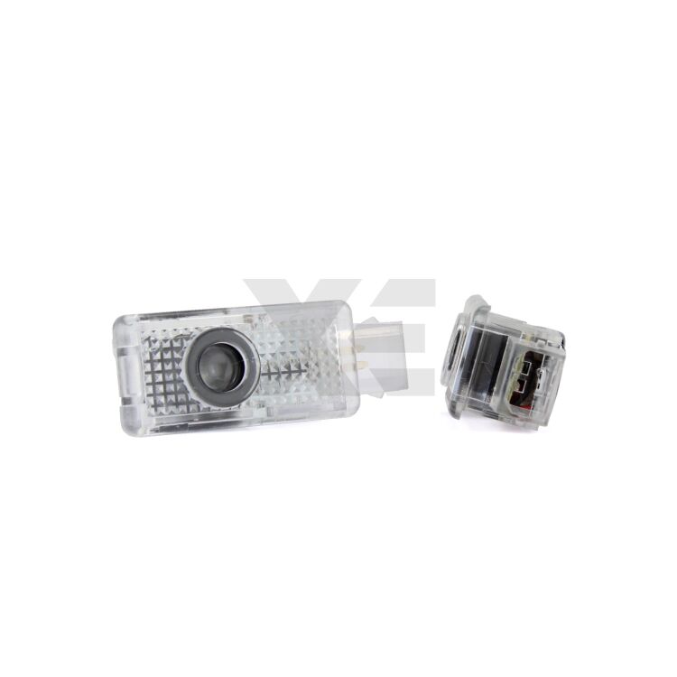 1 Kit Placche Led Sottoporta Proiettore Logo Audi - A3 A4 A5 A6 A8 R8 TT Q5 Q7 <p>Kit Placche Led Sottoporta/Pozzanghera con proiettore logo <strong>AUDI</strong></p>
