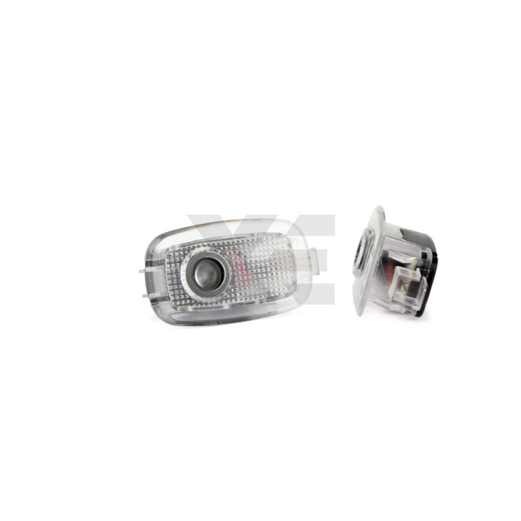 1 Kit Placche Led Sottoporta Proiettore Logo Mercedes AMG - Classe CL W216 Classe S W221 <p>Kit Placche Led Sottoporta/Pozzanghera con proiettore logo <strong>AMG</strong></p>