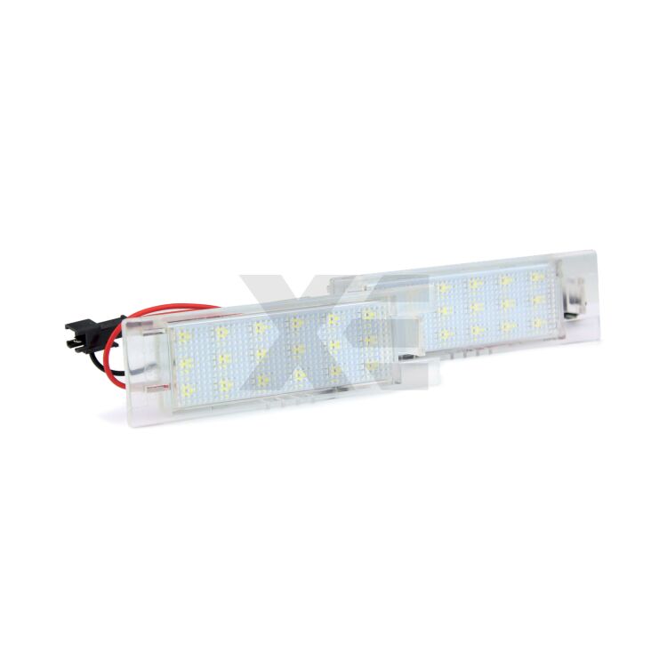 Kit Plafoniere LED Targa Ford Ka E Opel <p>Le originali Xenovision - Qualità Massima sul mercato. Per Ford Ka e Opel Corsa, etc.</p>