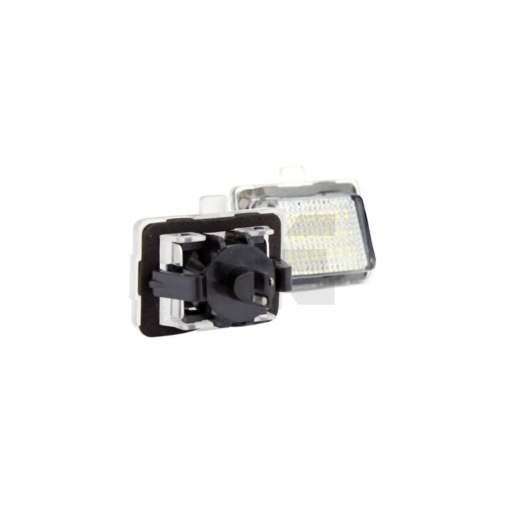 1 Kit Plafoniere LED Targa Mercedes <p>Le originali Xenovision - Qualità Massima sul mercato. Per Mercedes W204 (5D), W212,W216,W211.</p>