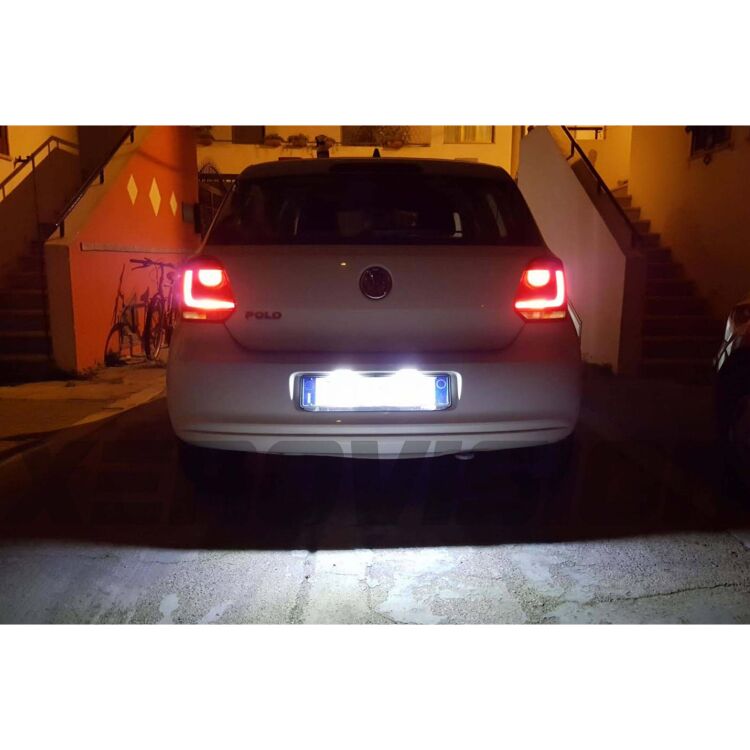6 Kit Plafoniere LED Luce Targa per VW Passat B5 1996 - 2000 Kit plafoniere LED Luce Targa specifiche per VW Passat B5 1996 - 2000. Zero spie. Qualità Massima sul mercato, estremamente luminose.