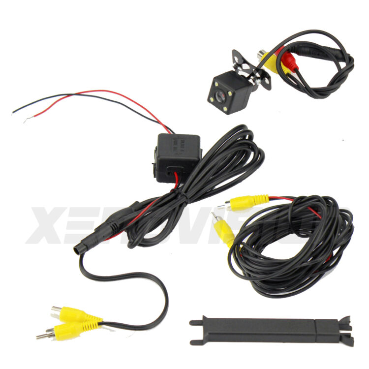 5 Telecamera e Specchio retrovisore OEM Look con display invisibile per Hyundai I30 PDE, PD, PDEN Kit Telecamera Parcheggio e Specchietto retrovisore con display invisibile per Hyundai I30 PDE, PD, PDEN. Spento è identico all’originale. In retromarcia, l’immagine appare in un riquadro prima invisibile