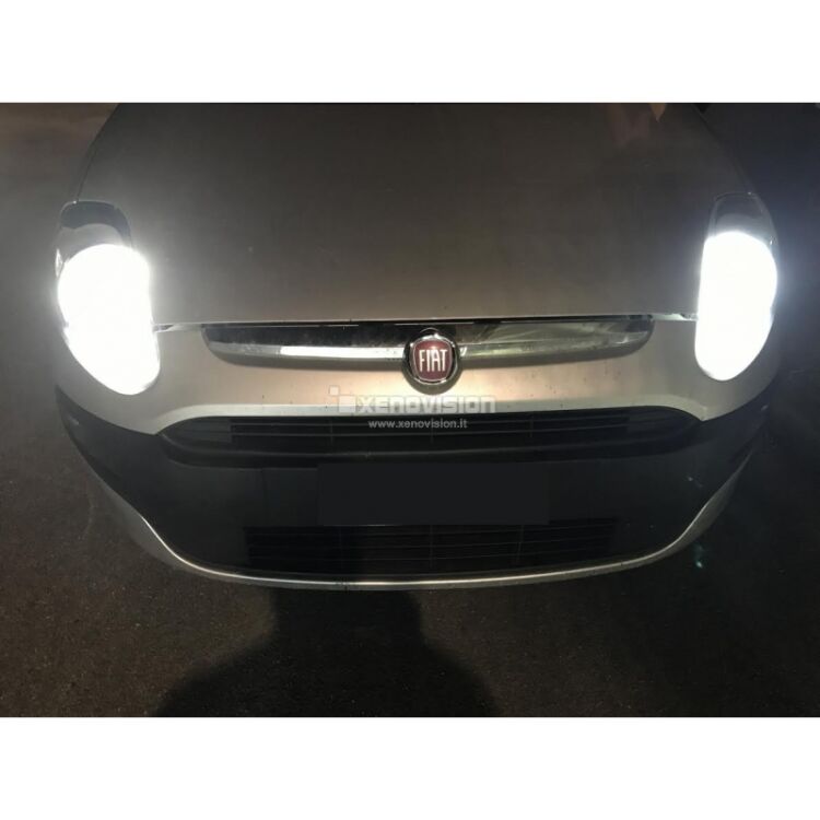 2 Kit Xenon Fiat Punto Evo - 2008 in poi - BiXenon 55W - 5000k <!DOCTYPE html>
<html>
<head>
</head>
<body>
<p>Kit BiXenon 55W specifico per il faro della Fiat Punto Evo e GrandePunto. Plug&Play zero spie, contiene tutto l'occorrente. Luce calda 5000K.</p>
</body>
</html>