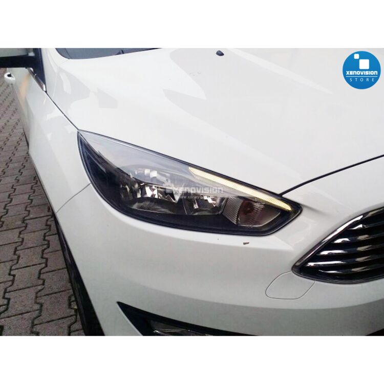 <p>Kit Xenon Focus Pro Korea 35W specifico per il faro delle Ford Focus MY2015. Plug&amp;Play, l'unico zero spie, contiene tutto l'occorrente. Luce Bianca in tinta con i Led di Serie.</p>