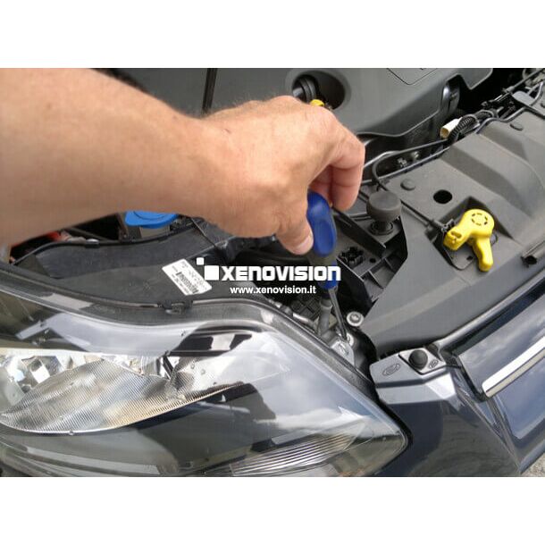 5 Kit Xenon Ford Focus - Parabola - 2011 in poi - Xenon 35W e Led - 5300k <p><span style="color: #000000; font-family: Verdana, Arial, Helvetica, sans-serif; font-size: 10px; font-style: normal; font-variant-ligatures: normal; font-variant-caps: normal; font-weight: normal; letter-spacing: normal; line-height: normal; orphans: 2; text-align: start; text-indent: 0px; text-transform: none; white-space: normal; widows: 2; word-spacing: 0px; float: none; background-color: #ffffff; display: inline !important">Kit Xenon Focus Pro Korea 35W specifico per il faro delle Ford Focus dal 2011 in poi e Luci Posizione Led in tinta. Plug&Play, l'unico zero spie, contiene tutto l'occorrente. Luce Bianco Solare 5300k.</span></p>