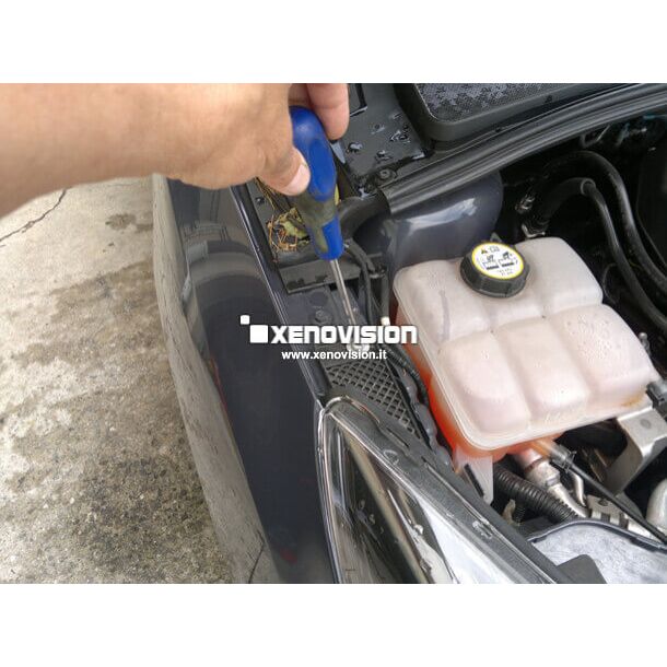 6 Kit Xenon Ford Focus - Parabola - 2011 in poi - Xenon 35W e Led - 5300k <p><span style="color: #000000; font-family: Verdana, Arial, Helvetica, sans-serif; font-size: 10px; font-style: normal; font-variant-ligatures: normal; font-variant-caps: normal; font-weight: normal; letter-spacing: normal; line-height: normal; orphans: 2; text-align: start; text-indent: 0px; text-transform: none; white-space: normal; widows: 2; word-spacing: 0px; float: none; background-color: #ffffff; display: inline !important">Kit Xenon Focus Pro Korea 35W specifico per il faro delle Ford Focus dal 2011 in poi e Luci Posizione Led in tinta. Plug&Play, l'unico zero spie, contiene tutto l'occorrente. Luce Bianco Solare 5300k.</span></p>