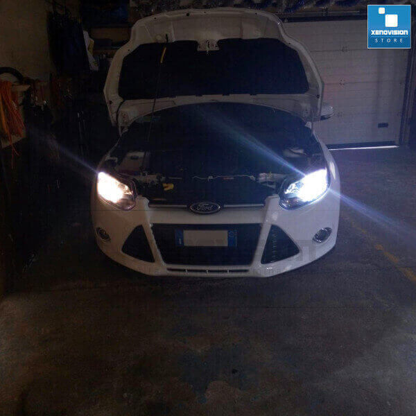 9 Kit Xenon Ford Focus - Parabola - 2011 in poi - Xenon 35W e Led - 6100k <p>Kit Xenon Focus Pro Korea 35W specifico per il faro delle Ford Focus, C-Max dal 2011 in poi e Luci Posizione Led in tinta. Plug&Play, l'unico zero spie, contiene tutto l'occorrente. Luce Bianco Lunare 6100k.</p>