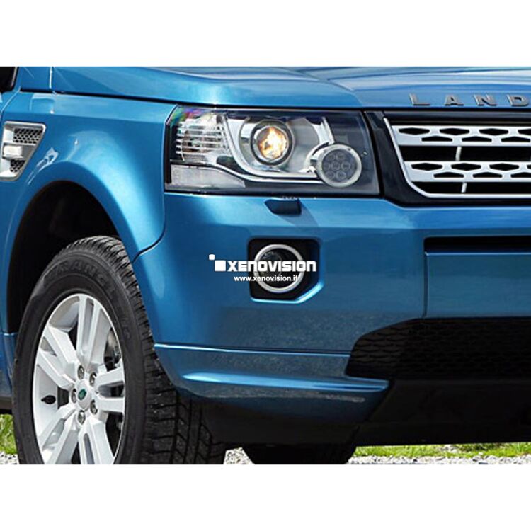1 Kit Xenon Freelander II - 2013 in poi - Xenon 35W - 5000k <p>Kit Xenon 35W e Luci Posizione a Led in tinta, pacchetto specifico per Freelander 2. Plug&Play, contiene tutto l'occorrente. Luce Bianco Lunare 5000k </p>