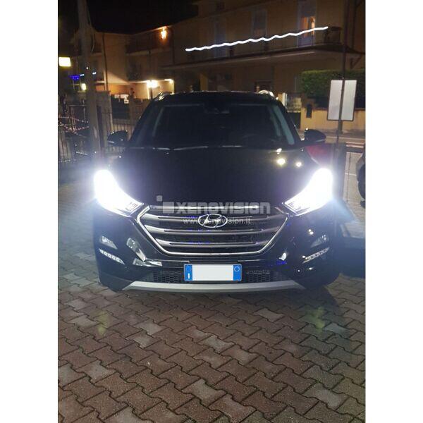 <strong>Kit Xenon H7 Professionale per Hyundai Tucson </strong> TL (2015 - 2021). Taglio di luce perfetto, zero spie e riverberi. Leggendaria elettronica Canbus Xenovision. Qualità Massima Garantita.