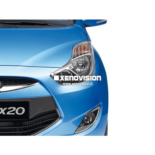 1 Kit Xenon Hyundai ix20 - 2009 in poi - Xenon 35W e Led Posizione - 6000k <p>Kit Xenon 35W specifico per il faro della Hyundai ix20 e Luci Posizione in tinta. Plug&Play zero spie, contiene tutto l'occorrente. Luce Bianco Lunare 6000k.</p><p> </p>