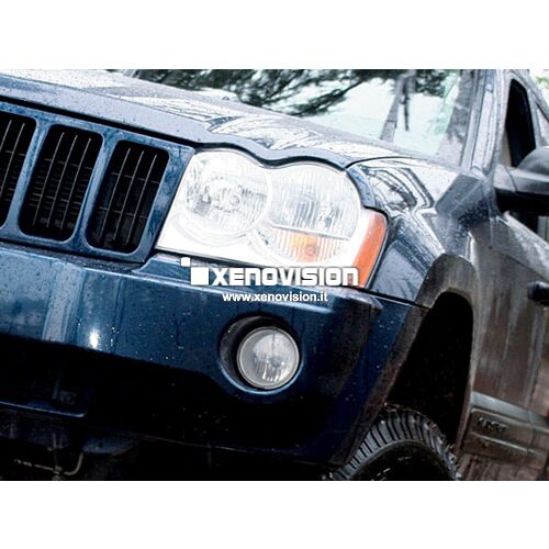 1 Kit Xenon Jeep Grand Cherokee - 1998 in poi - 35W e Led Posizione - 6000k <p>Kit Xenon 35W specifico per il faro della Jeep Grand Cherokee e Luci Posizione a Led in tinta. Plug&Play zero spie, contiene tutto l'occorrente. Luce Bianco Lunare 6000k.</p>