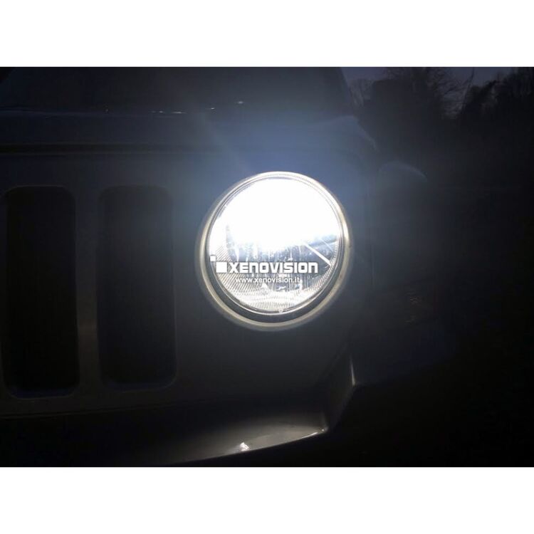 5 Kit Xenon Jeep Patriot - 2007 in poi (anche MY2011) - BiXenon 35W - 6000k <p>Kit Xenon 35W specifico per il faro della Jeep Patriot 2007 in poi. Plug&Play zero spie, contiene tutto l'occorrente. Luce Bianco Lunare 6000k.</p><p> </p>
