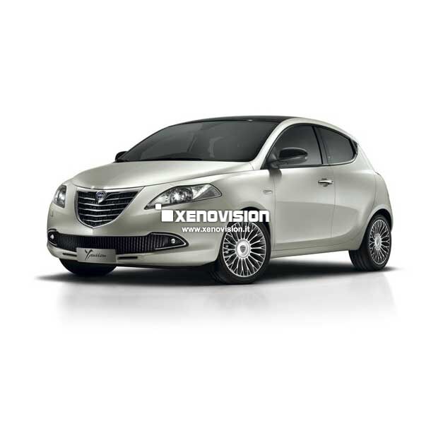 <p>Kit Xenon 35W specifico per il faro della Lancia Ypsilon 2011 in poi e Luci Posizione a Led in tinta. Plug&amp;Play zero spie, contiene tutto l'occorrente. Luce Bianco Solare 5000k.</p>