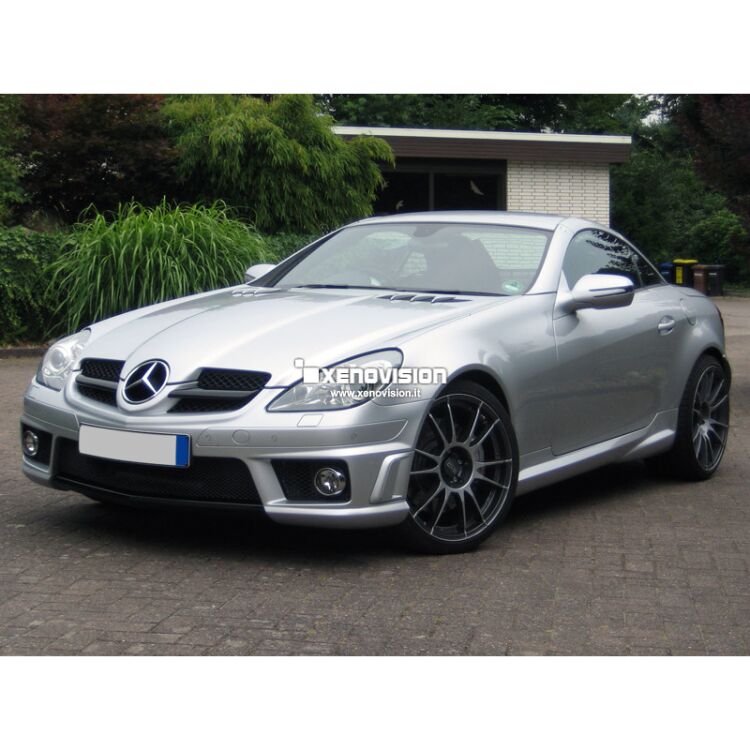 <p>Kit Xenon Focus Pro Korea 35W specifico per il faro della Mercedes SLK R171 lenticolare. Plug&amp;Play zero spie, contiene tutto l&#39;occorrente. Luce Bianco Lunare 6100k.</p><p>&nbsp;</p>